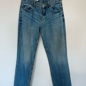 Zara Light Blue Straight Jeans. Size 8